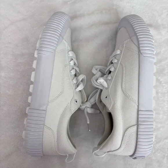 LEVI'S Emma Winter White Low Profile Platform Sneaker--7.5 - Picture 6 of 13